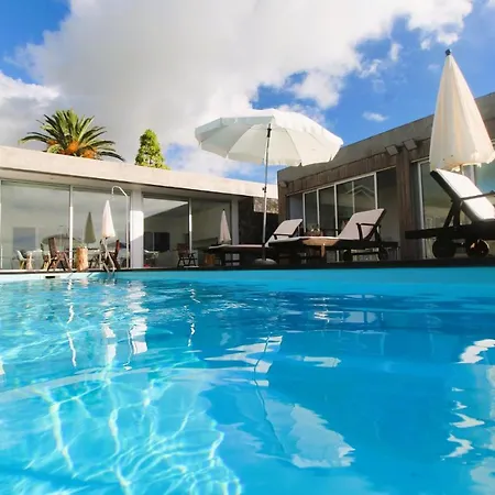 Mosteiros Place Aparthotel