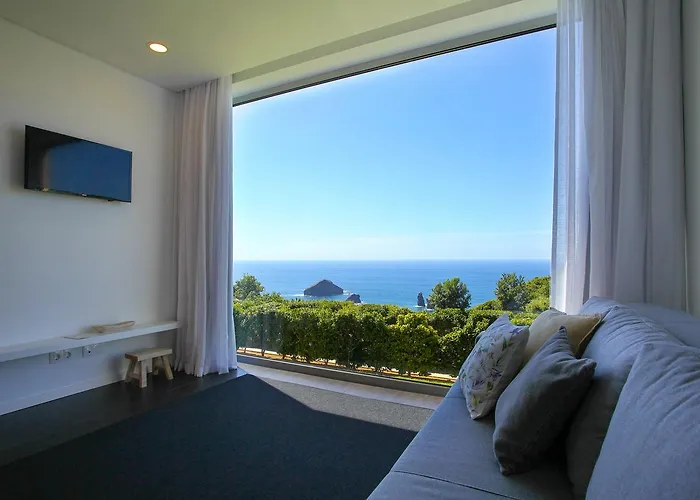 Aparthotel Place Mosteiros (Azores)